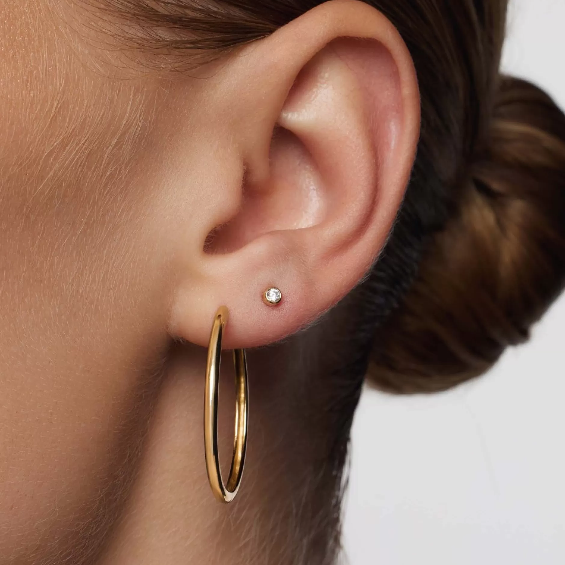 Eline Rosina Oorbellen^Bezel Studs Gold Plated Sterling Zilver