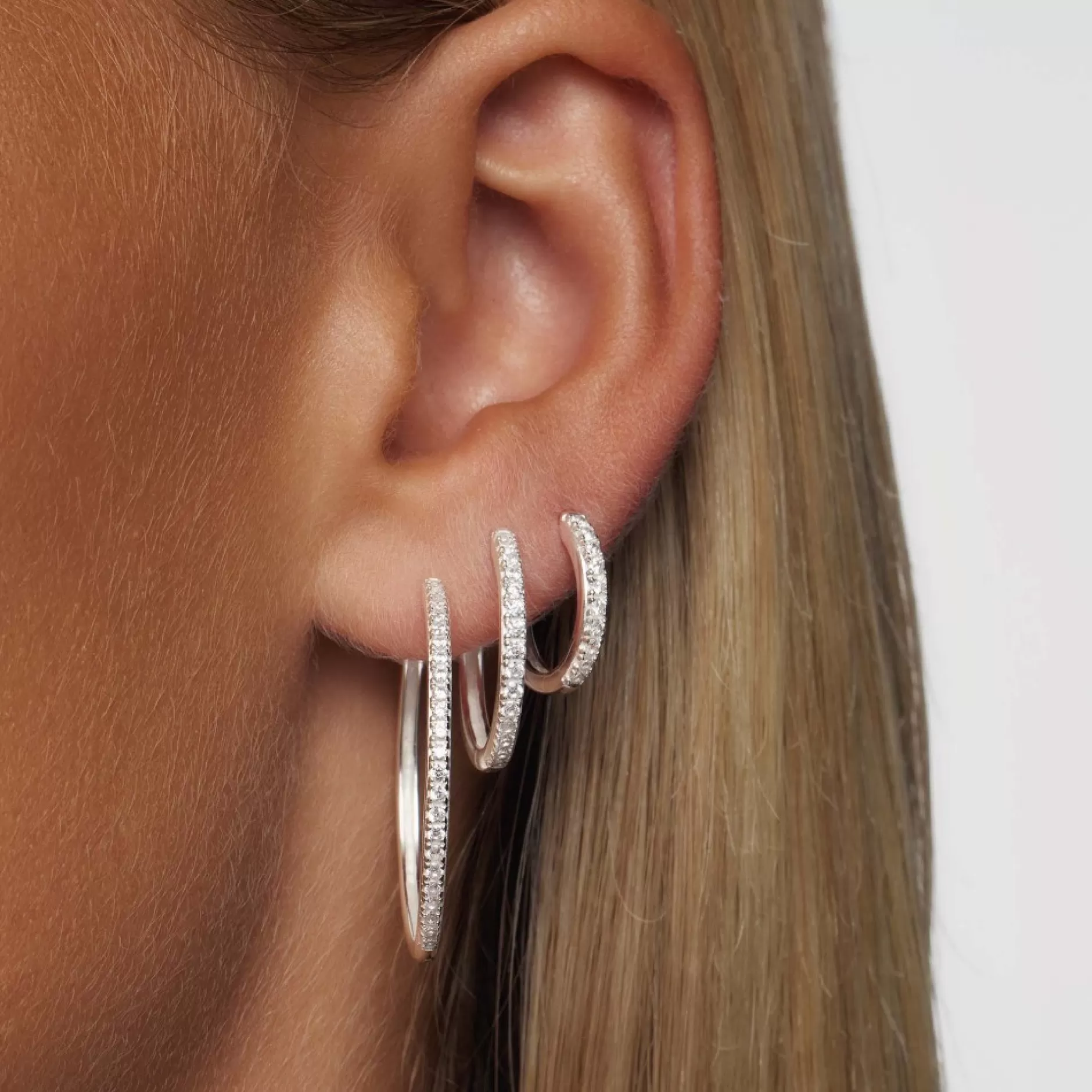 Eline Rosina Oorbellen^Classic Zirconia Hoops Sterling Zilver