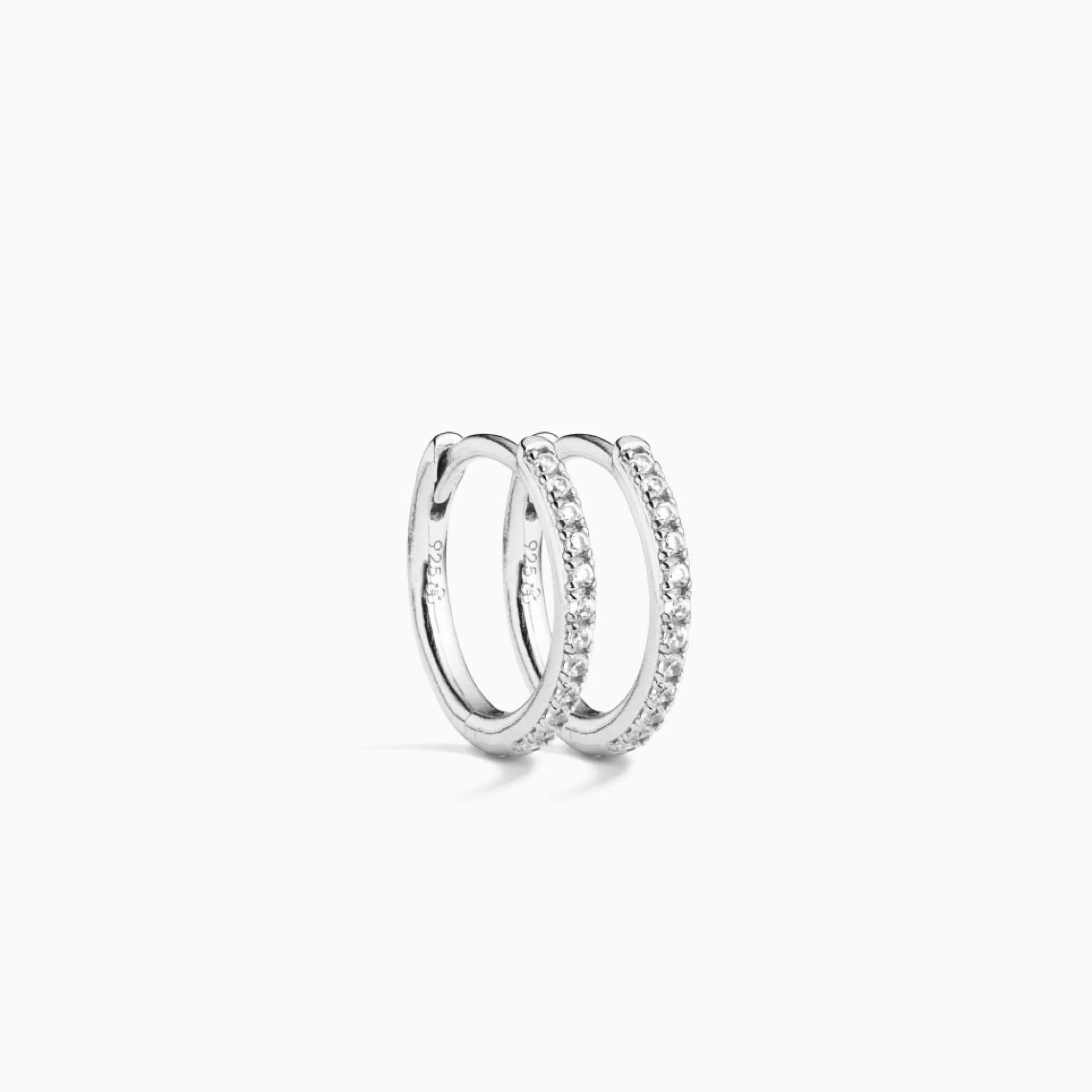 Eline Rosina Oorbellen^Essential Zirconia Huggies (M) Sterling Zilver