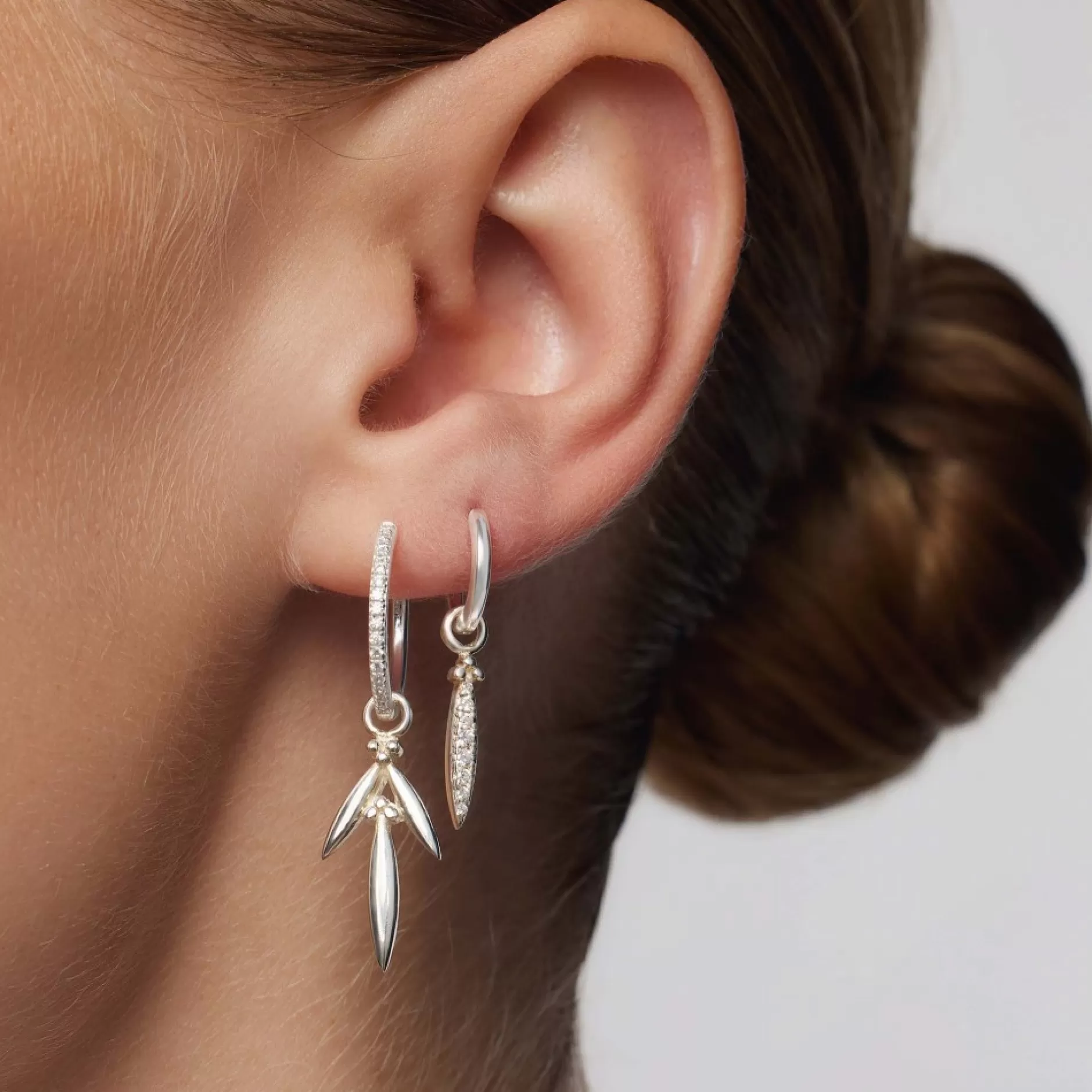 Eline Rosina Oorbellen^Flora Dangle Sterling Silver