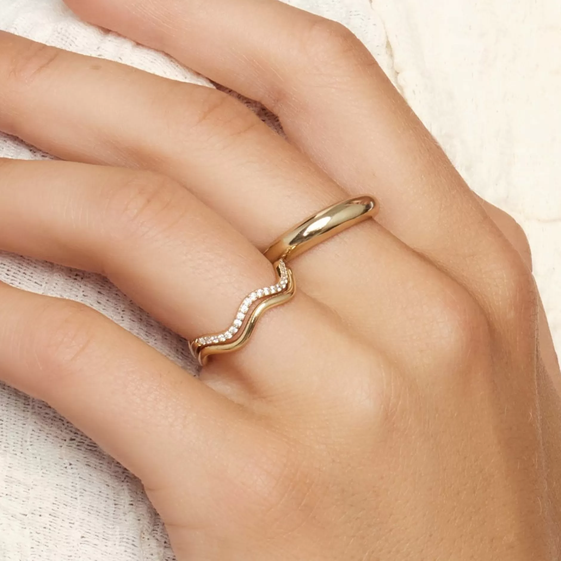 Eline Rosina Ringen^Wavy Ring Gold Vermeil